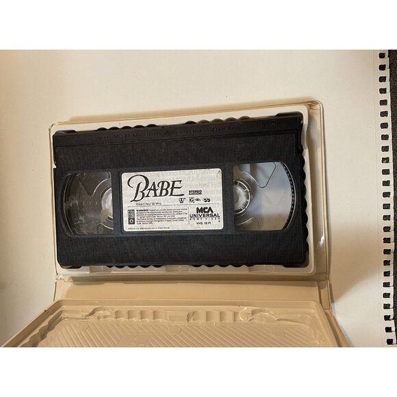 Babe (VHS, 1996) - Picture 3 of 5